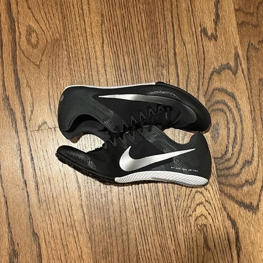 Nike zoom rival